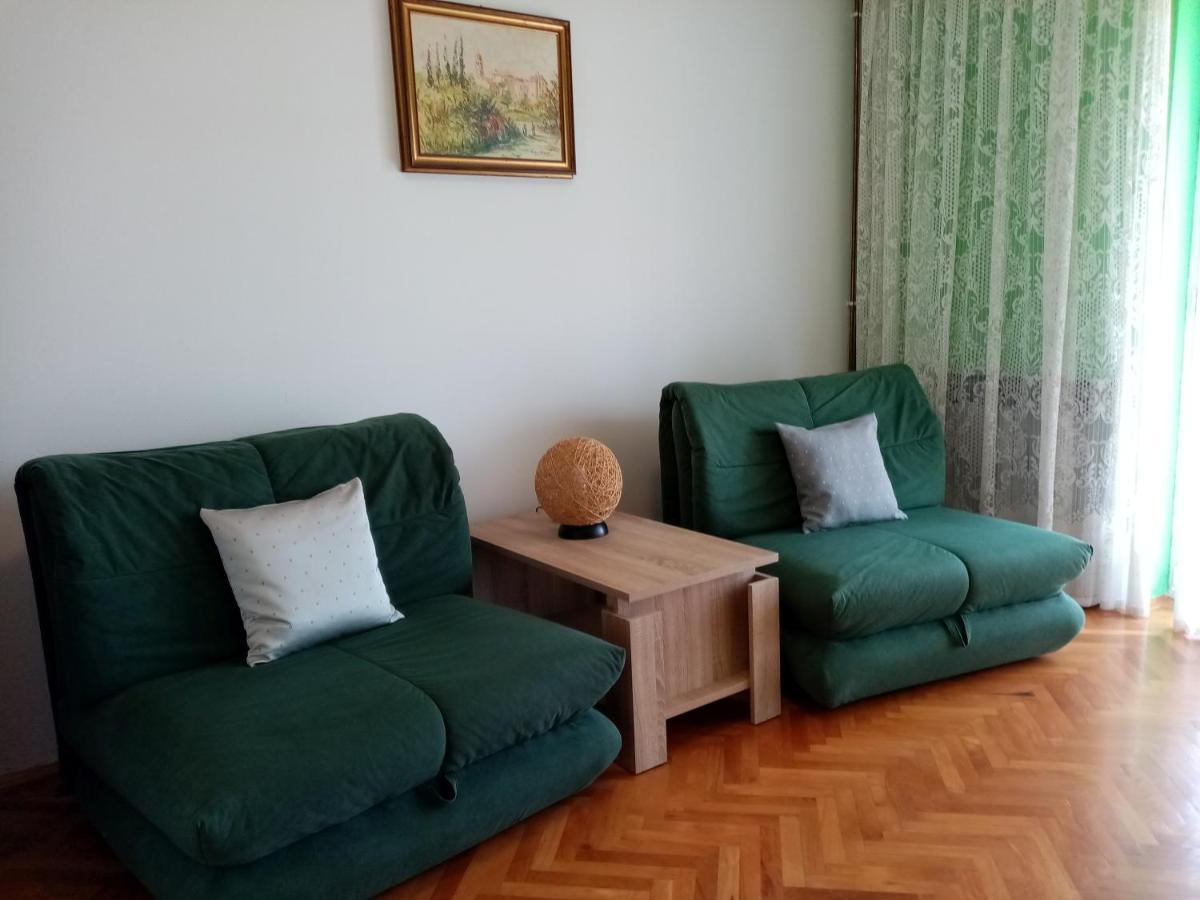 Apartman Violeta Ловран Екстер'єр фото