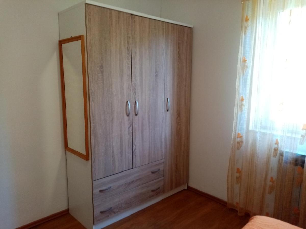 Apartman Violeta Ловран Екстер'єр фото